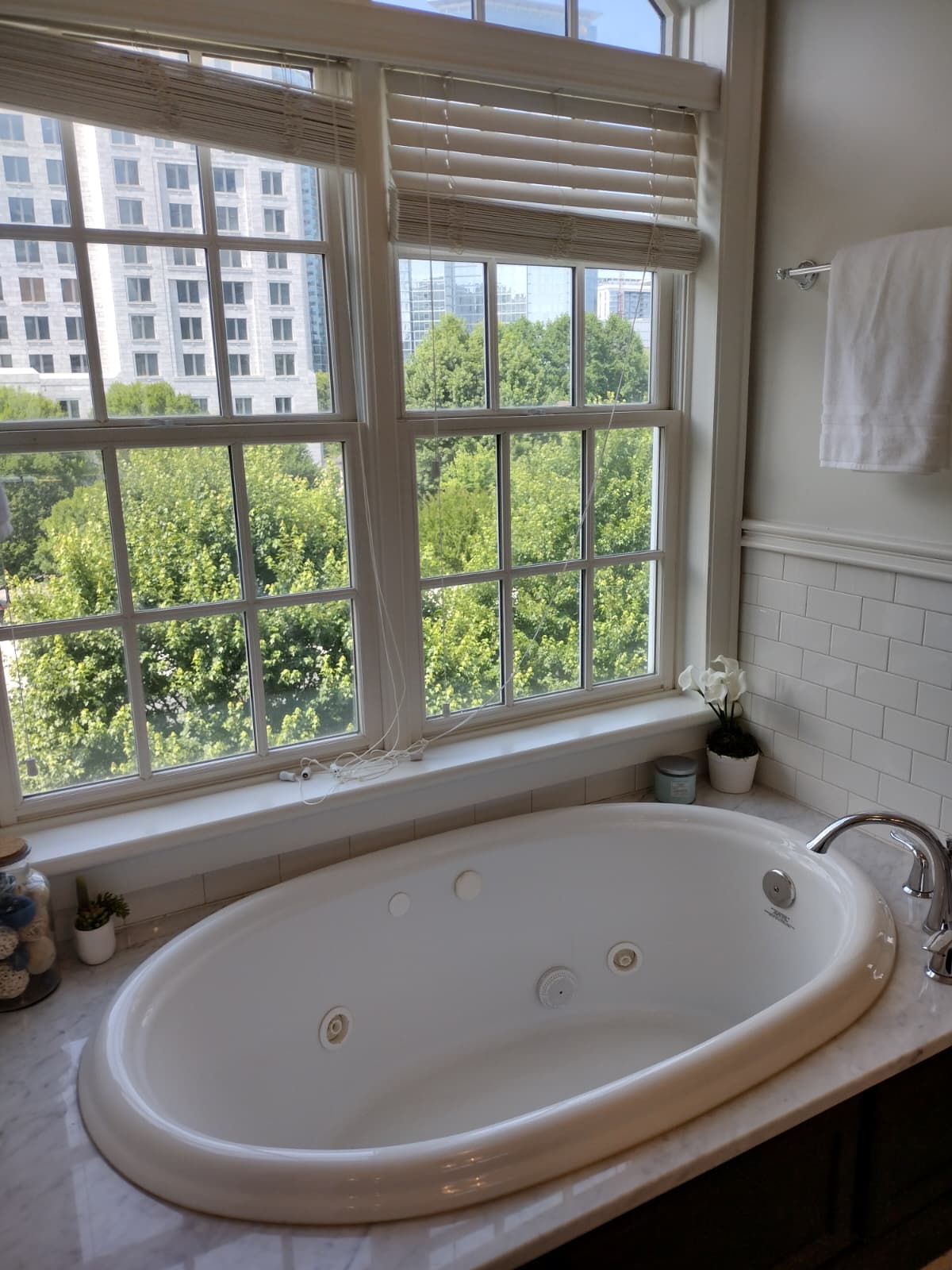 0f45fb3f-d6de-4c42-98fc-00a4d73fb857